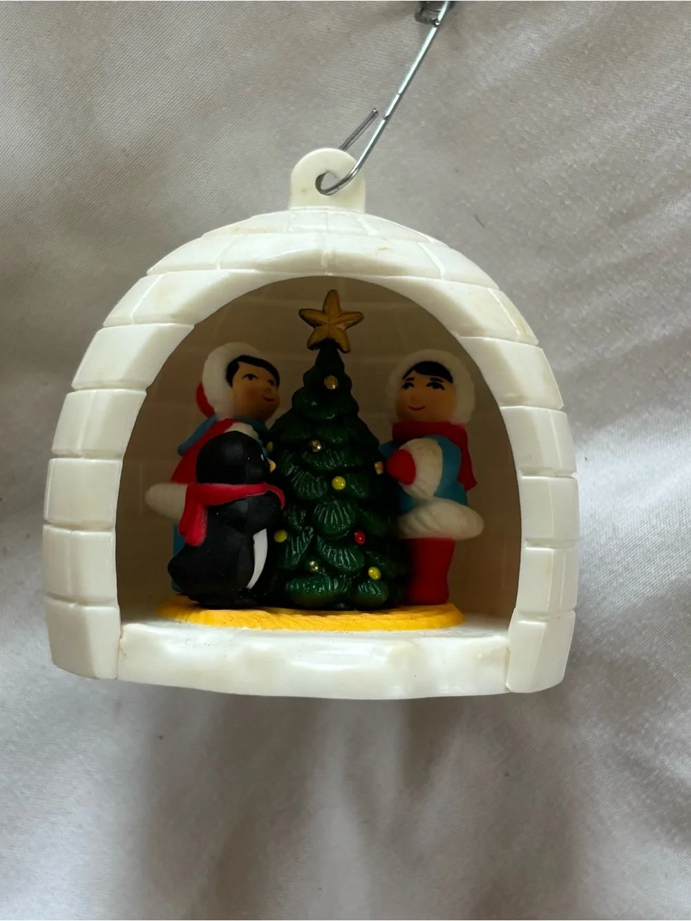 Avon White “Winter Fun”Igloo Ornament with Green Tree and Two Children
